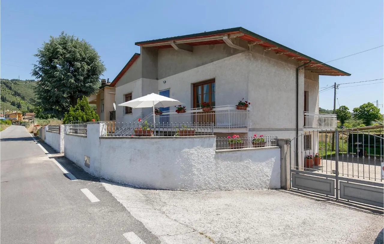 Awesome Apartment In Piano Di Mommio With Wifi